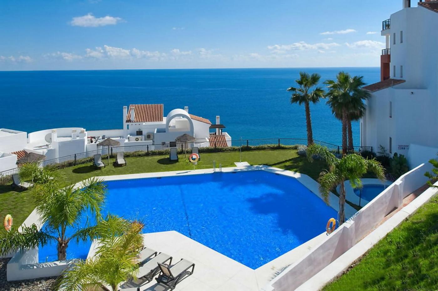 Apartamento de lujo con impresionantes vistas al mar en Torrox Costa Exterior foto